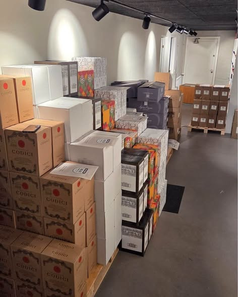 Lagersalg.com melder om H.J. Hansen Vin lagersalg i Aarhus med op til 61% rabat