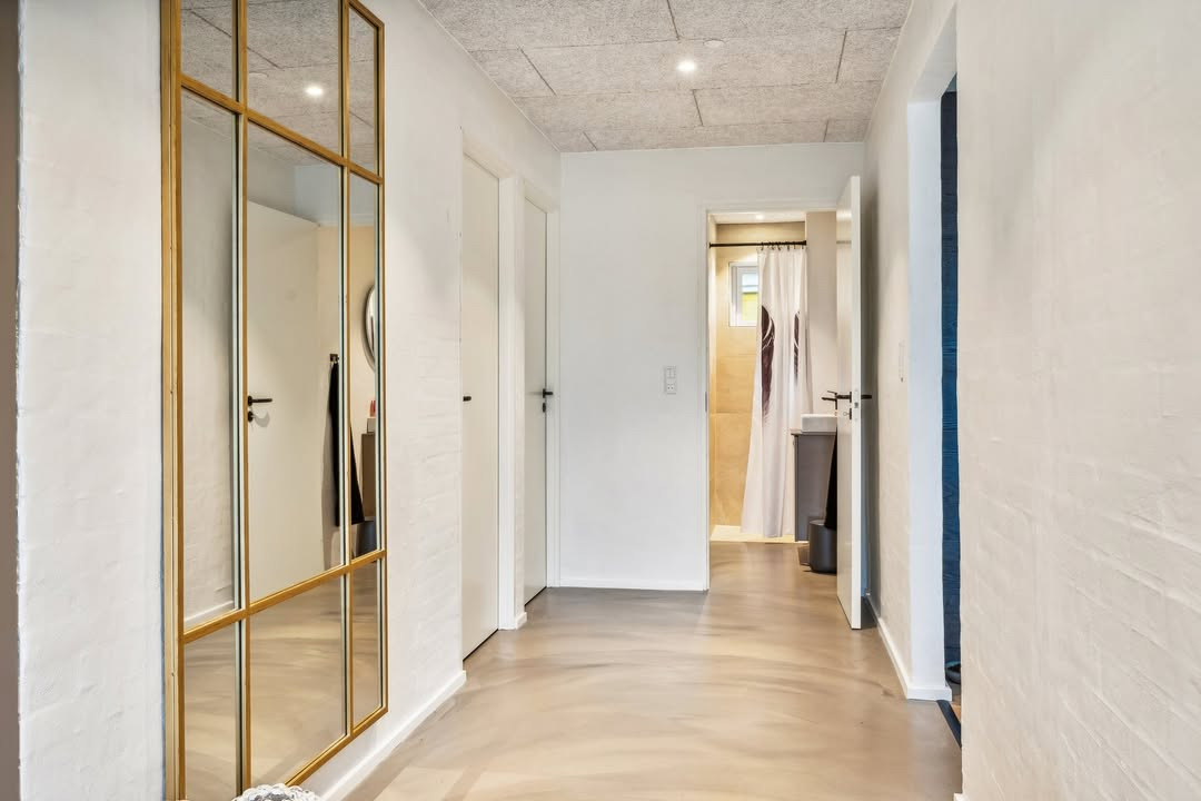 Totalrenoveret familievilla på Brombærvej 10 i Sejs-Svejbæk præsenteres af CD Bolig - Lene Bang & Søren Bregnhøj