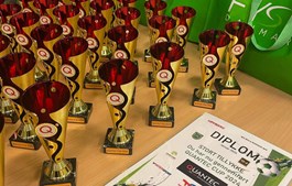 Nyt indendørsstævne ved Varde IF var en stor succes: "Quantec Cup vender helt sikkert tilbage"