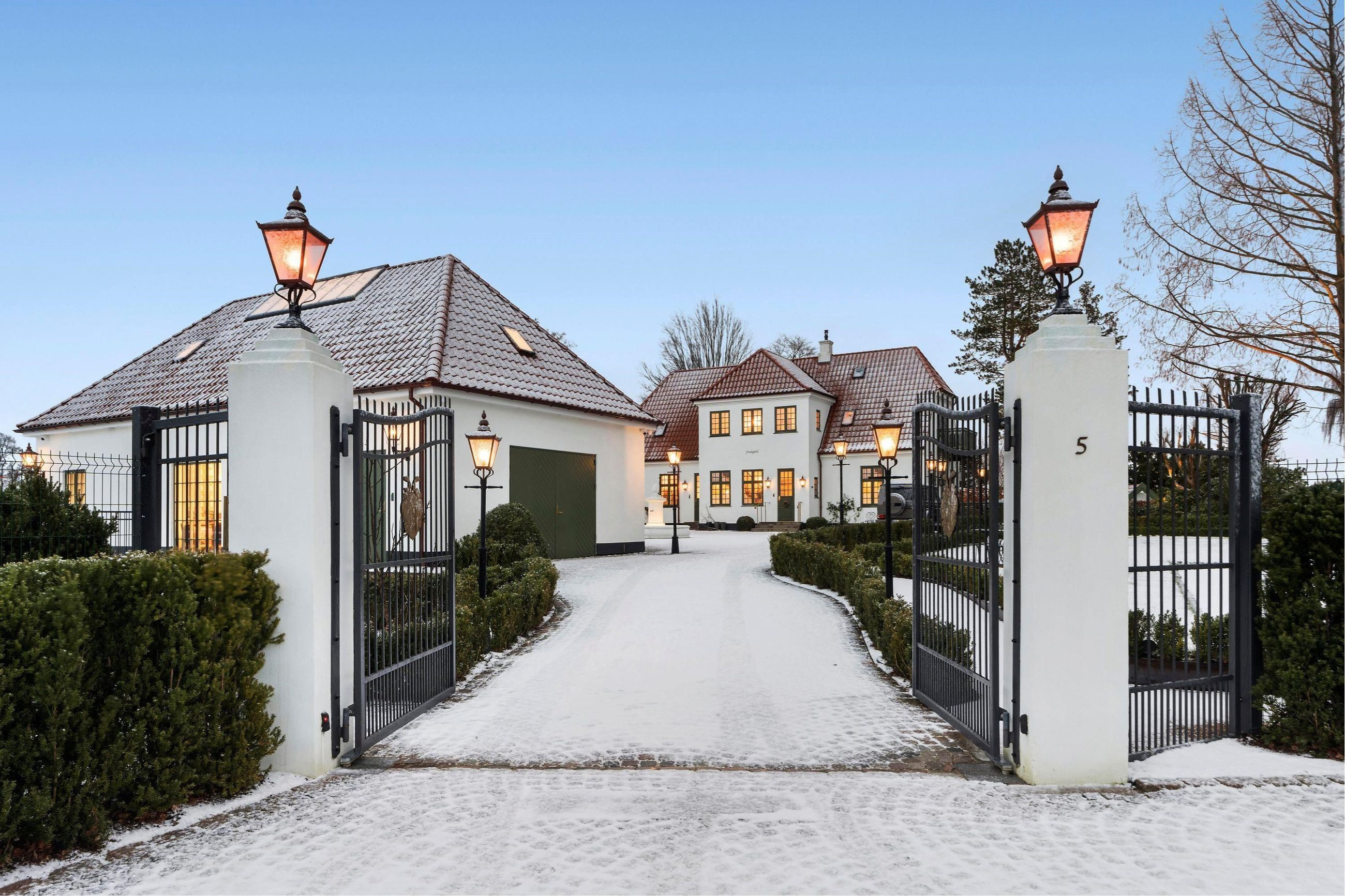 50,0  mio. kroner koster Fredsvej 5 - se hvad der ellers er til salg i Holte