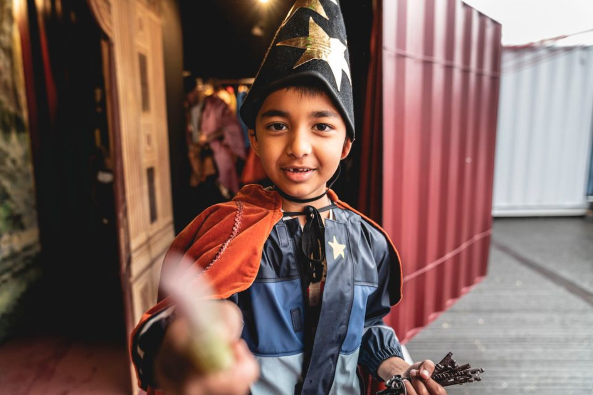 Børnenes teaterlegeplads ruller på turné igen til 16 byer