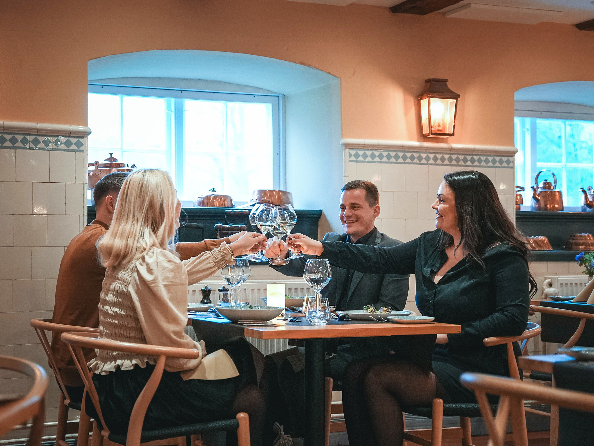 Oplev fællesskab og god mad til Nabomiddag på Kragerup Gods