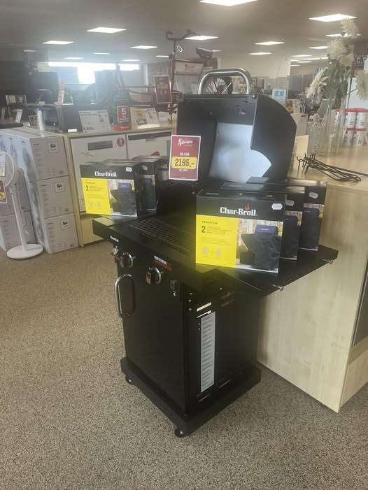 Skousen Herning har weekendtilbud på Charbroil gasgrill