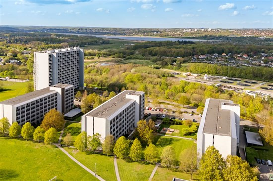 Klokkeskovvej 15S er til salg for kun 699.000 kr.: Se de billigste boliger til salg i Viby J her