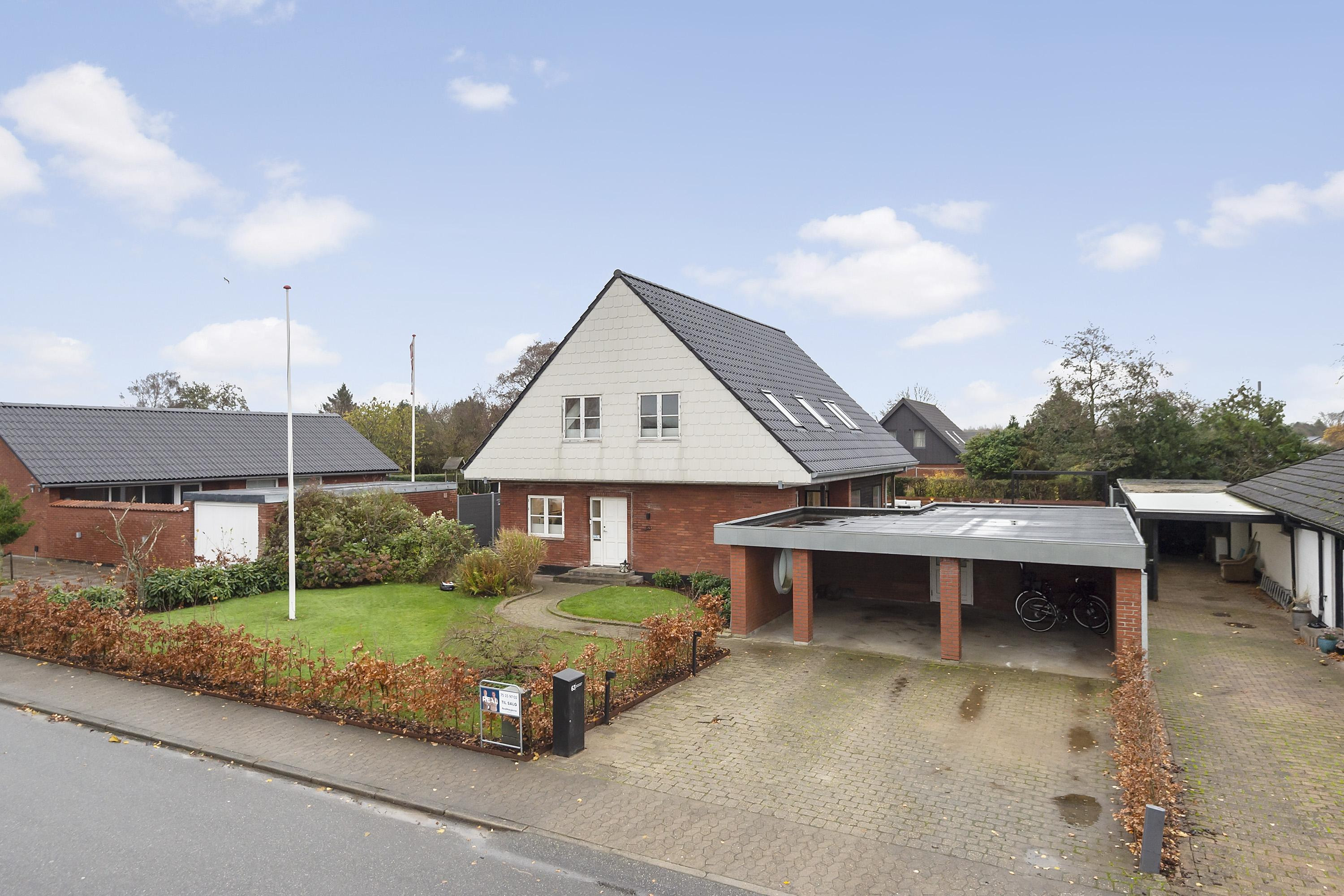 Gennemrenoveret og indflytningsklar villa på attraktiv adresse i Gl. Gjesing