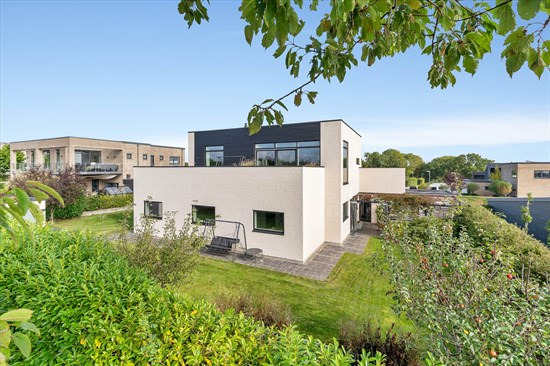 Top 6 over dyreste boliger til salg i Skødstrup. Priser op til 11.495.000 kr