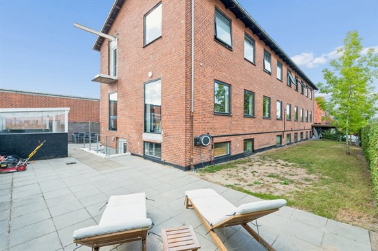 Tæbyvej 19B og 4 andre boliger er kommet til salg denne uge i Rødovre - se boligerne her.