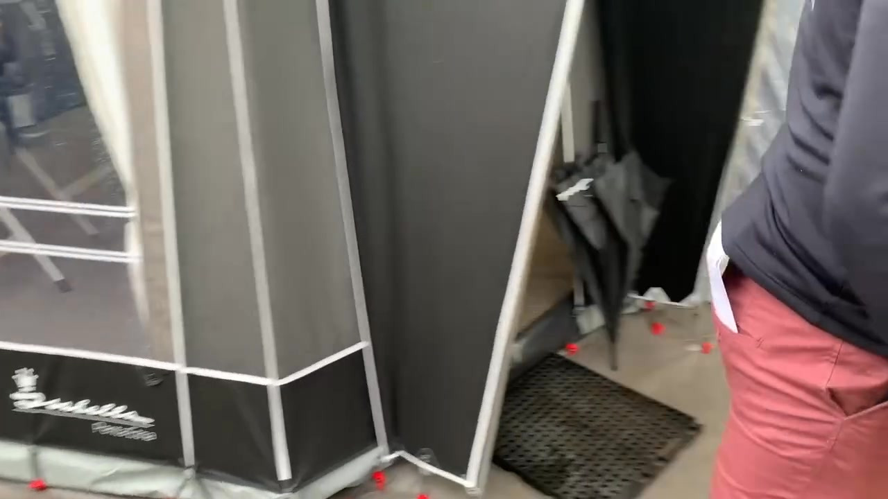 Hinshøj Caravan tilbyder tips til mindre rengøring af fortelt med GroundCover