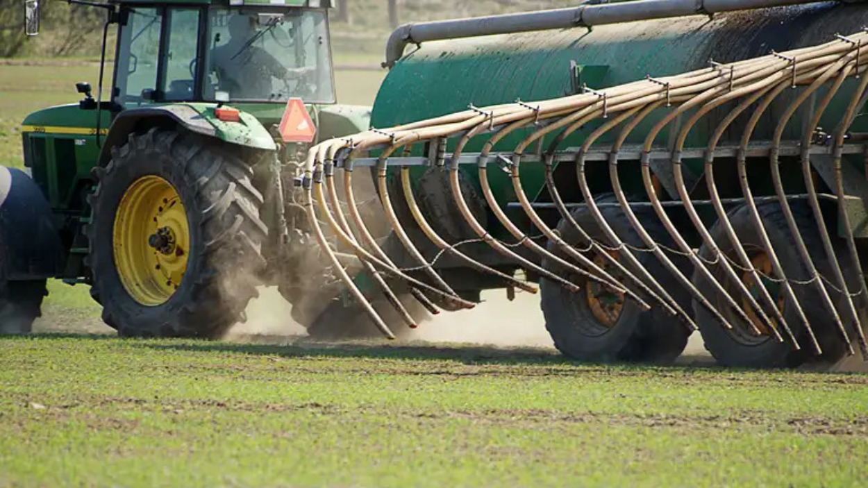 Overvej om det er nu, gyllen skal ud på markerne