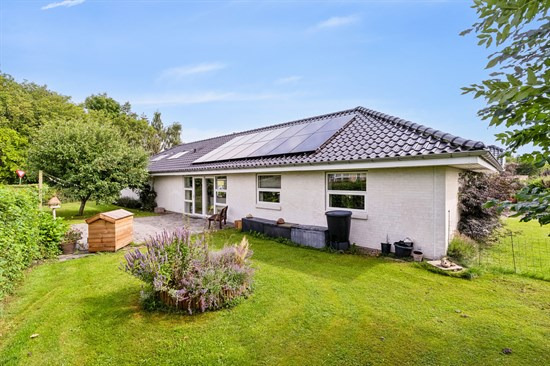 5,5  mio. kroner koster Anemonevej 1, Tulstrup - se hvad der ellers er til salg i Hillerød Kommune