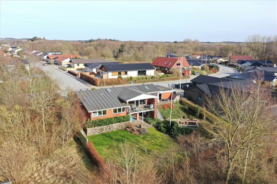 Brorsonsvej 6 og 3 andre boliger er kommet til salg denne uge i Aars - se boligerne her.