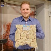 SuperBrugsen Hammerum sælger 50 frosne pølsehorn for 150 kr