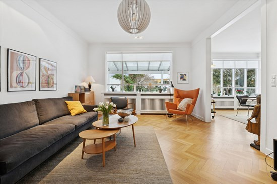 Kongevejen 75B og 1 anden boliger er kommet til salg denne uge i Kongens Lyngby - se boligerne her.