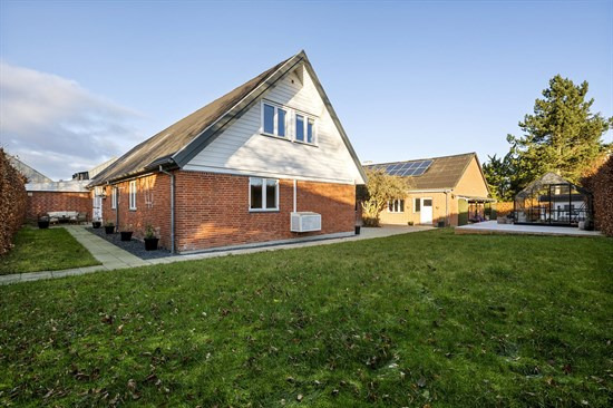 Top 6 over dyreste boliger til salg i Faxe. Priser op til 5.195.000 kr