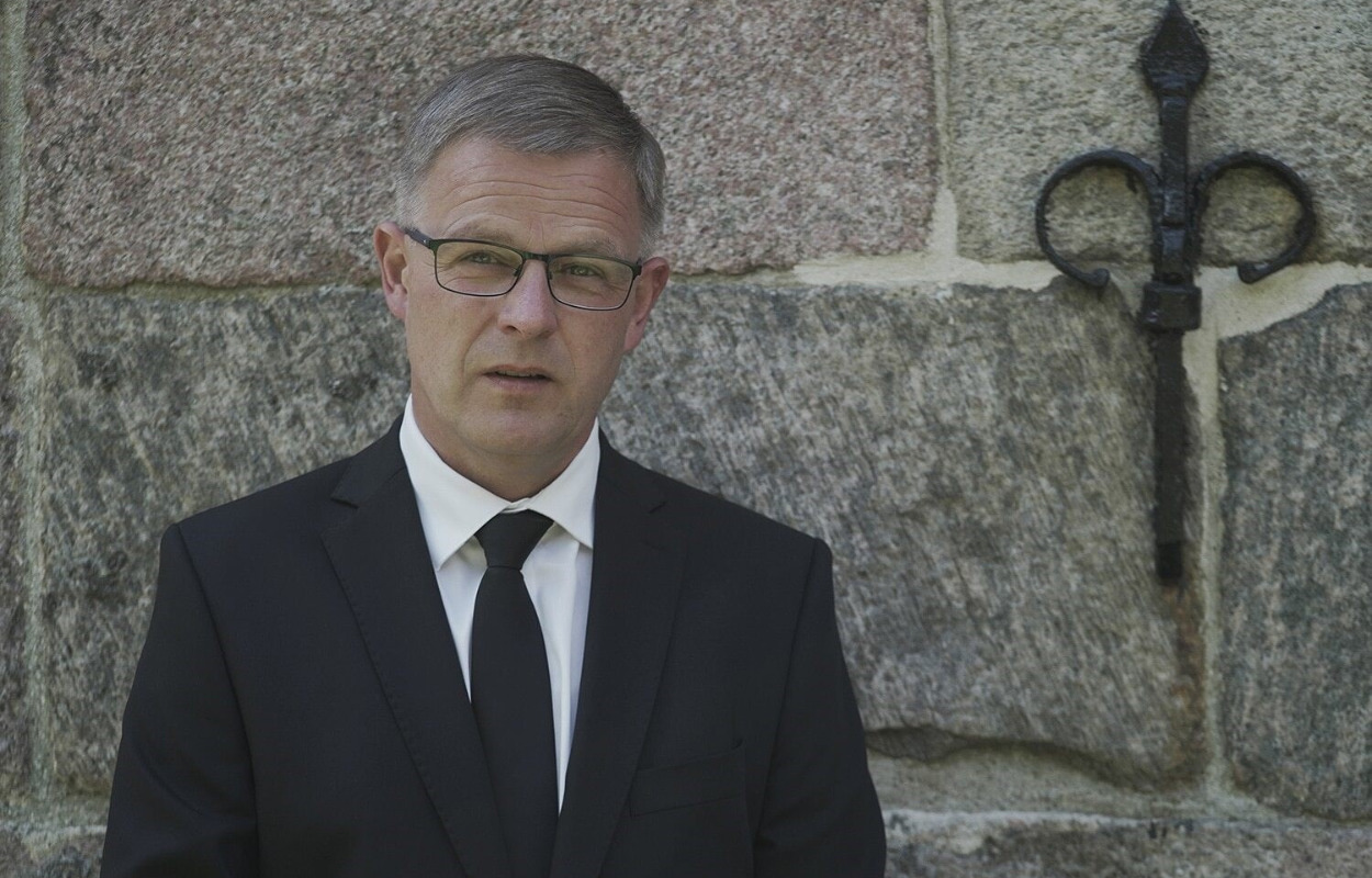 Bedemand John Olsen: ”Træd varsomt på denne jord - også når du går herfra”