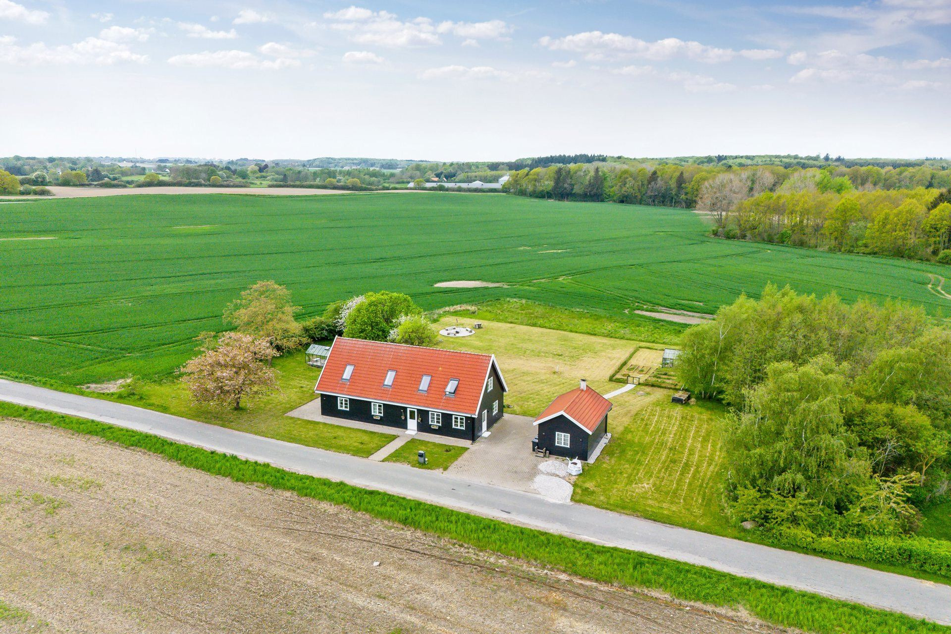 Drømmer du om luksus? For 2,3 mio. kroner er Rejnstrupvej 22 kommet til  salg - Se den og de dyreste boliger til salg her | VORES Fuglebjerg