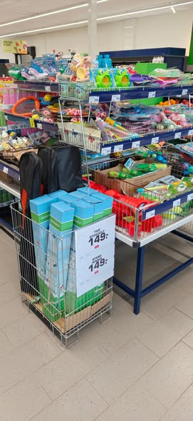 REMA 1000 HOLSTEBROVEJ holder åbent i dag kl. 7-21 inden pinsen