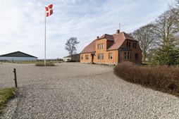 Top 6 over dyreste boliger til salg i Kværndrup. Priser op til 3.395.000 kr