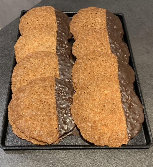 Løgstørvejens Bageri lancerer torsdagslækkerier med havregrynskager til 10 kr. stykket