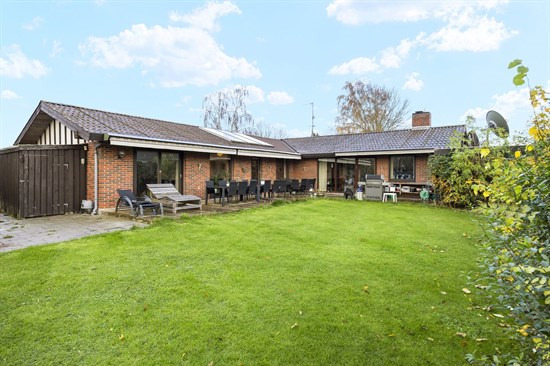 Violvej 21 til salg for 5,8  mio. kroner - Se 5 andre boliger til salg i Fredensborg Kommune