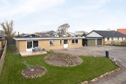 Til salg hos Byens Mæglere ApS, Hjørring: Restaureret villa 159 kvm. Hæstrup Mølleby.