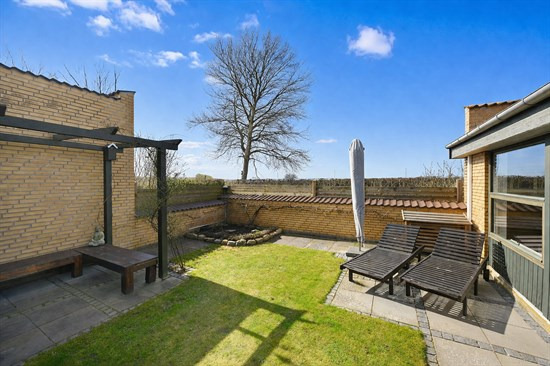 Teglværksbakken 11 er til salg for kun 2.300.000 kr.: Se de billigste boliger til salg i Ålsgårde her