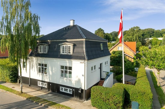 Boulevarden 10 og 8 andre boliger er kommet til salg denne uge i Odder - se boligerne her.