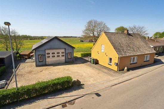 Hellesvej 12 er til salg for kun 245.000 kr.: Se de billigste boliger til salg i Vinderup her