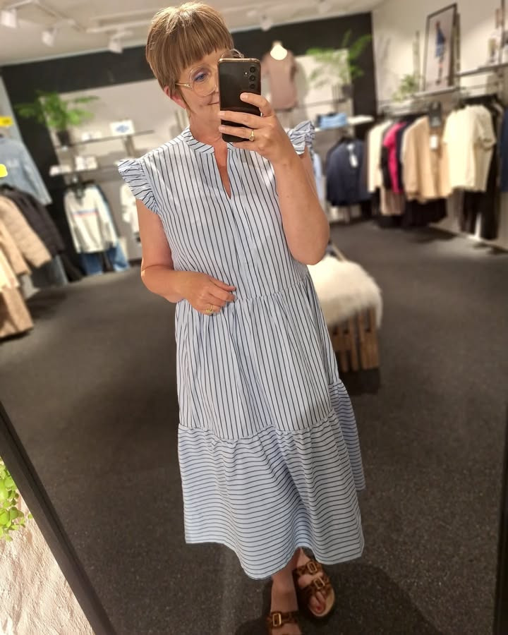 Lux By Jakobsen beder om hjælpsomme valg til sommerkjolen