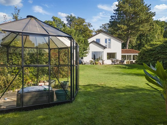 Pris sat ned med 505.000 kr. på Vældegårdsvej 49