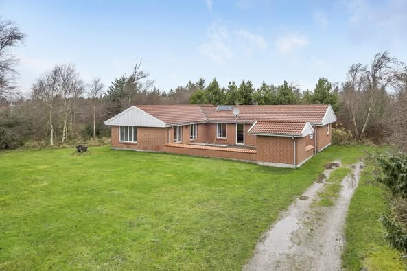 Mæglerhuset Asger Larsen annoncerer ny pris på fritidshus ved stranden