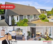 Rummeligt byhus i Vrå med stor garage og lukket have til salg hos WESTERGAARD BOLIG