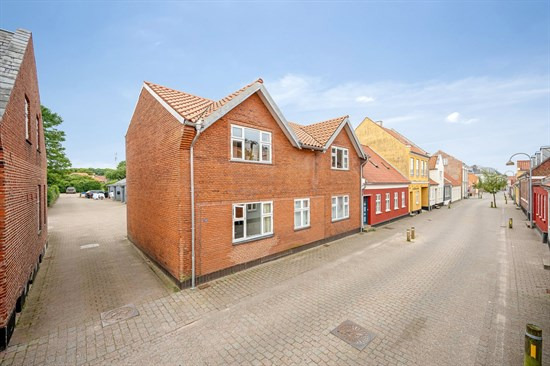 Langgade 21A er til salg for kun 395.000 kr.: Se de billigste boliger til salg i Varde her