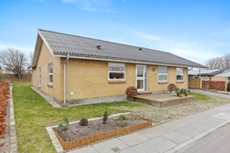 Mæglerhuset Asger Larsen sænker prisen på indflytningsklar villa i Løgstør