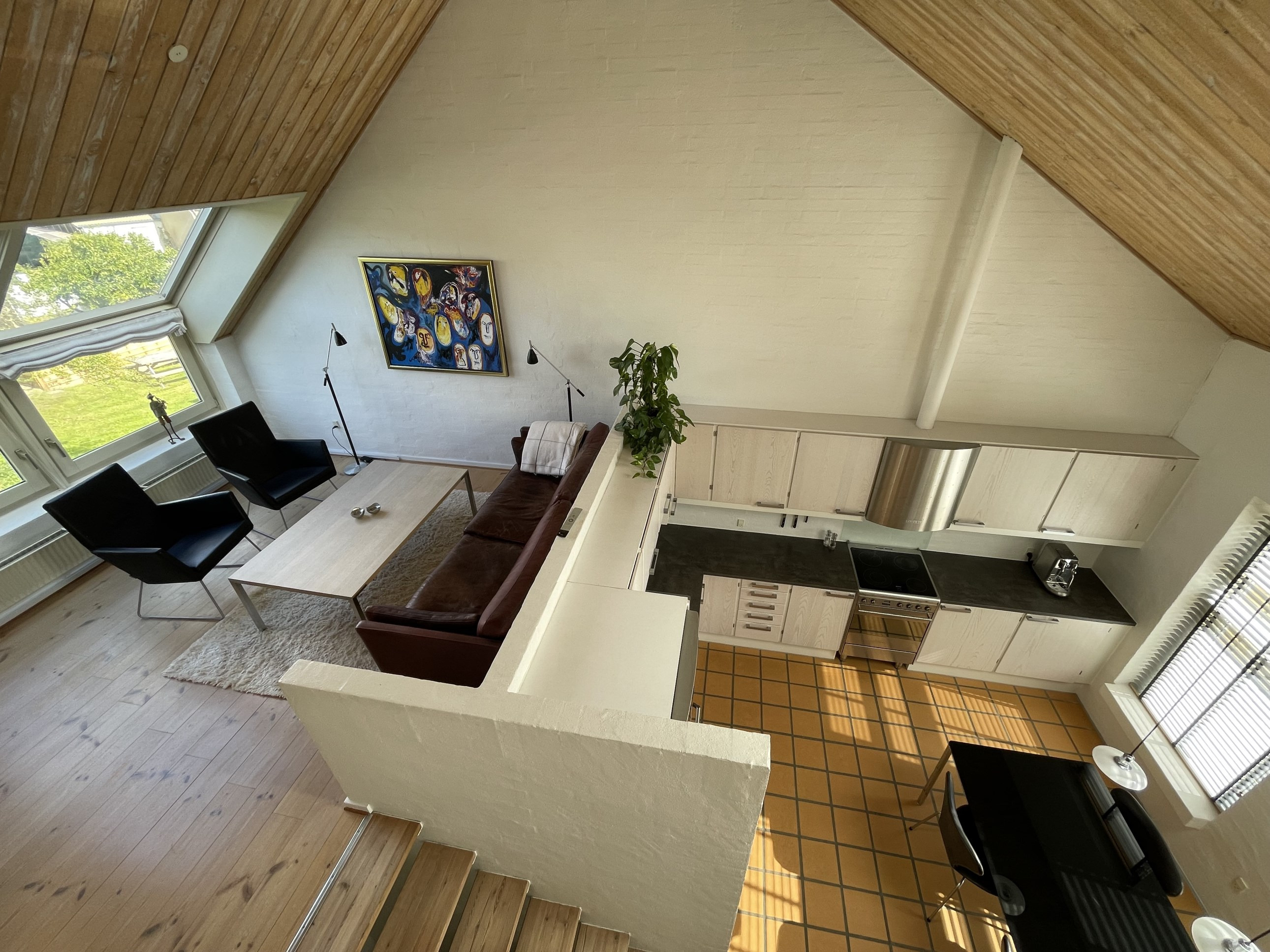 Skuffesalg af familievilla i Hvinningdal