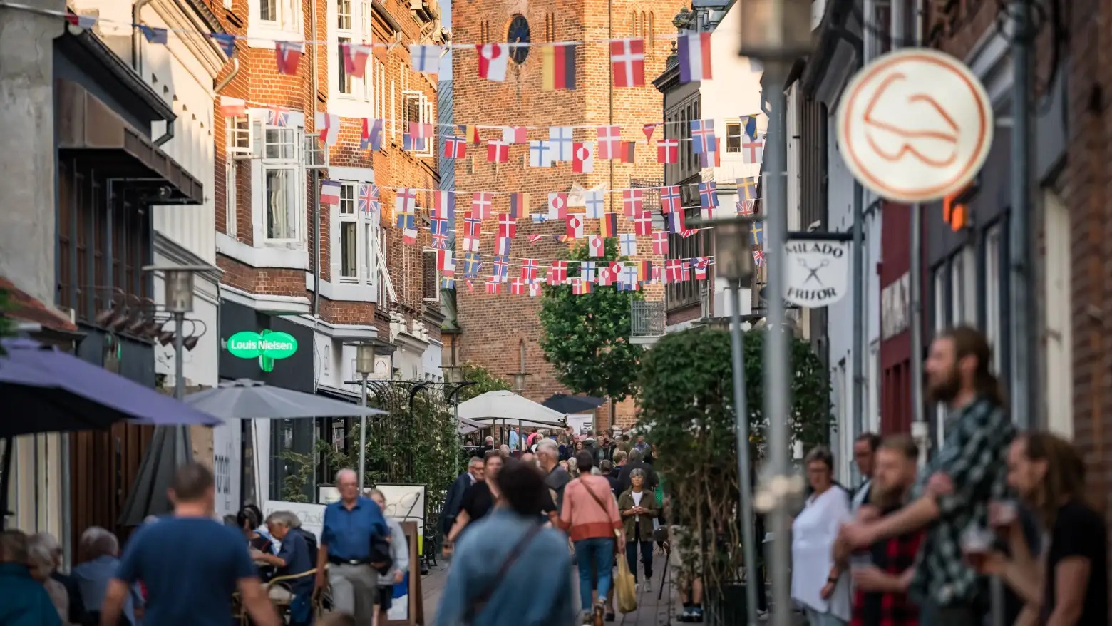 nye regler giver liv i byerne og glæder butikkerne