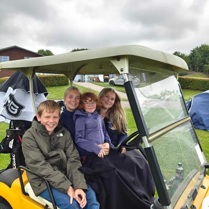 Horsens golfklub minder om gratis prøvetræning for nye juniorer