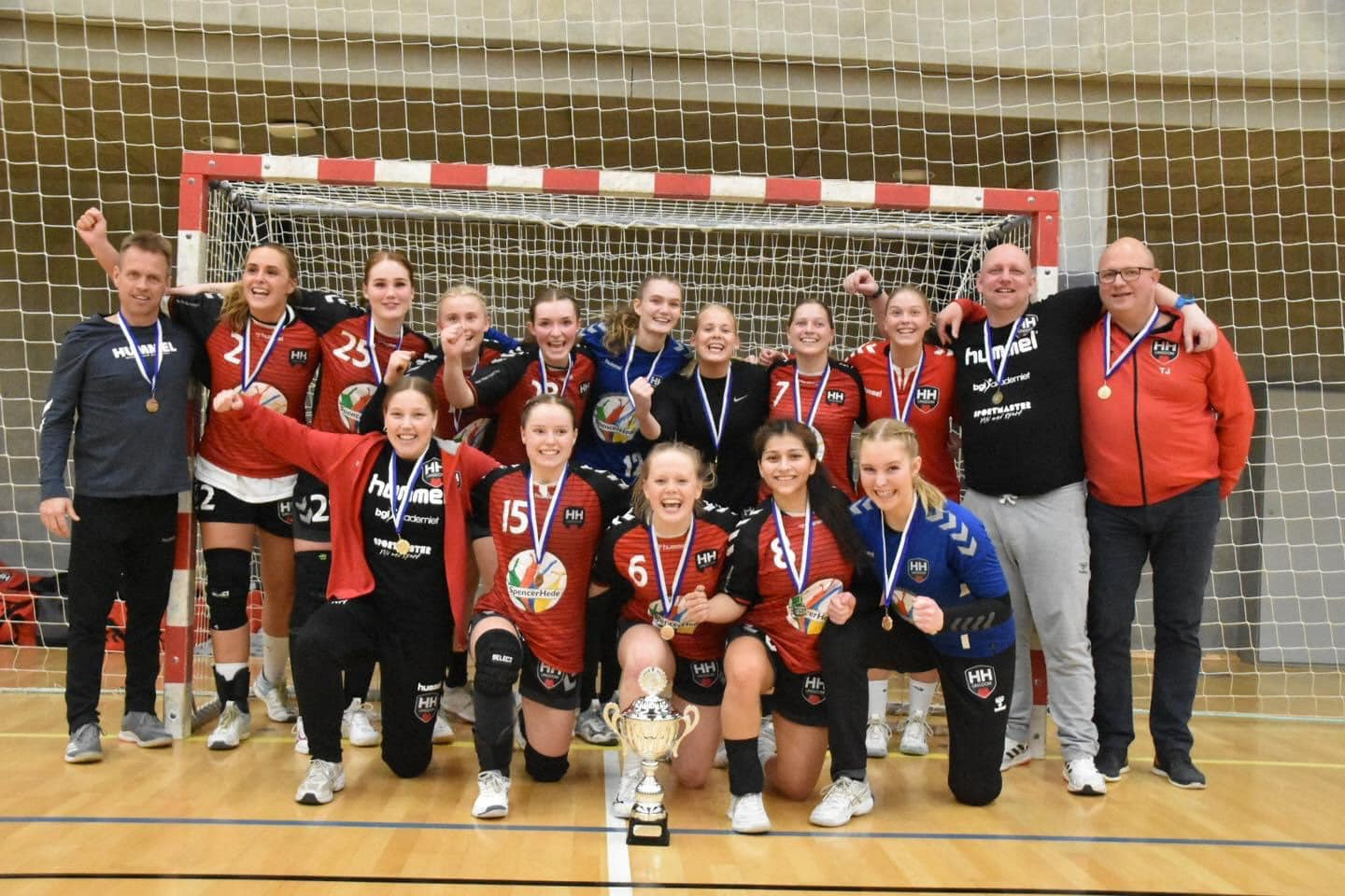 Guld til Horsens: Hæderlige Horsens HK er pokalmestre