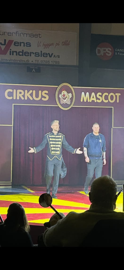 Rema 1000 Holstebrovej takker for en vellykket cirkus aften