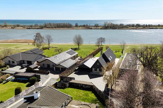 Top 6 over dyreste boliger til salg i Brøndby Strand. Priser op til 9.995.000 kr