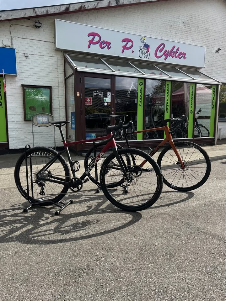Per P. Cykler har gravelcykler på lager