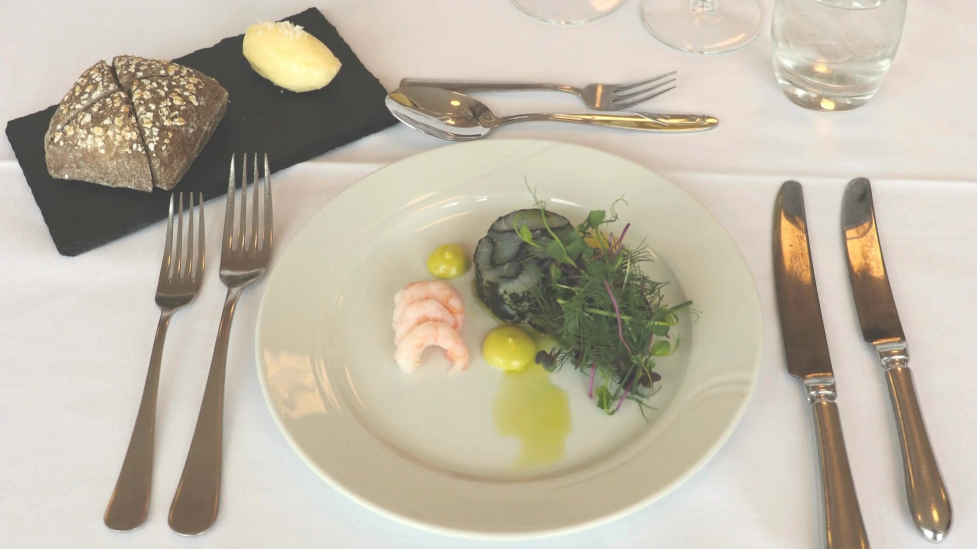 Gør nytårsaften nemmere med festlige menuer fra Den Brændende Kærlighed 