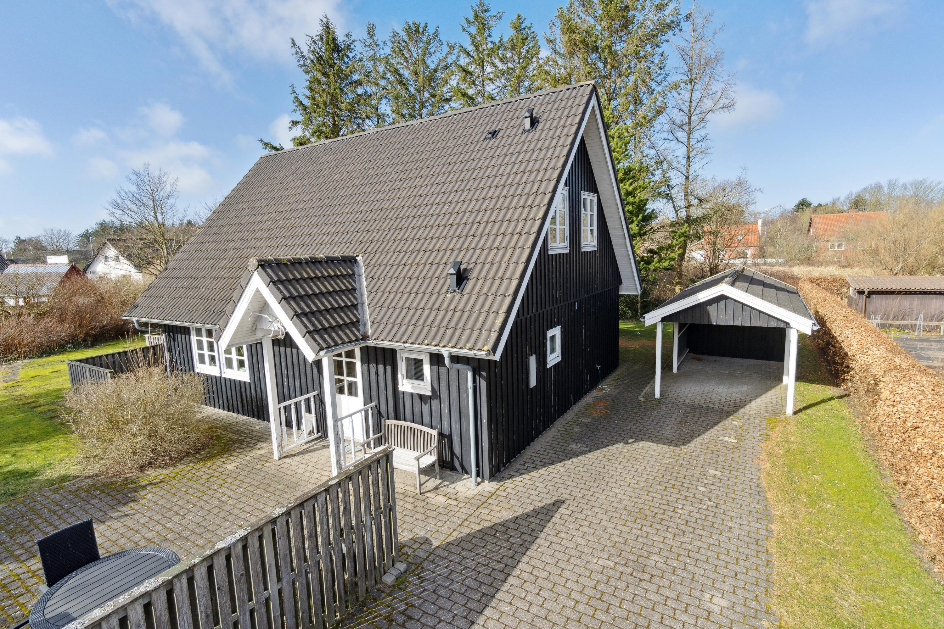 Til salg hos Realmæglerne v/Ejvind Falborg Just: Hyggelig villa i Tversted