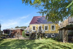 Mæglerhuset Brønderslev tilbyder charmerende murermestervilla i Vrå til ny pris