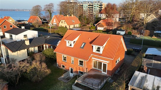 Christiansmindevej 3 og 3 andre boliger er kommet til salg denne uge i Holbæk - se boligerne her.