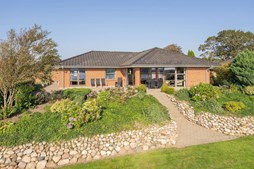 Drømmer du om luksus? For 3,0  mio. kroner er Stationsvej 41, Ødis kommet til salg - Se den og de dyreste boliger til salg her