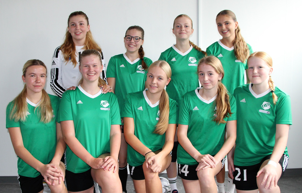 Nederlag helt til sidst: Team Nordøsts U17-piger taber med et enkelt mål til Rougsø KFUM
