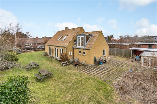 L.P. Bechs Vej 25 og 1 anden boliger er kommet til salg denne uge i Risskov - se boligerne her.