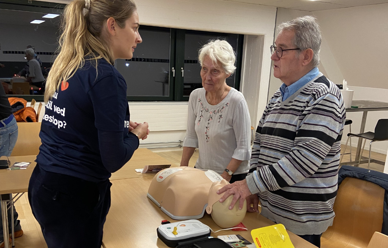 Sammen redder vi liv-bussen besøgte Karlslunde