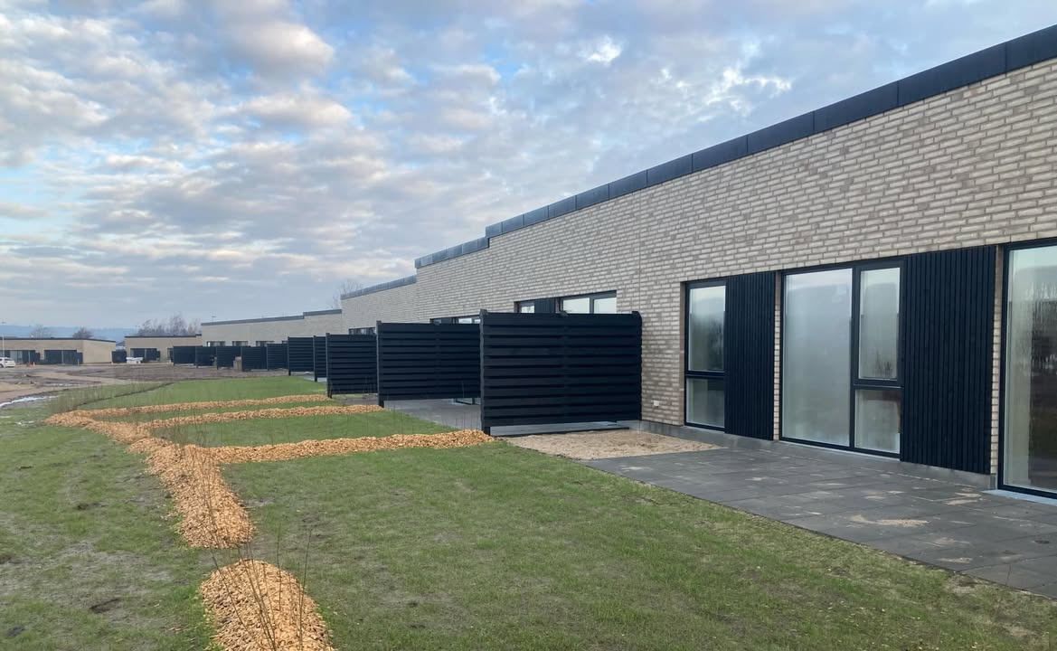 B. G. MONTAGE ApS præsenterer færdiggørelsen af skurprojekt med 99 enheder